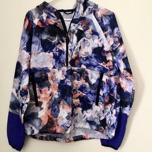 Women’s running jacket